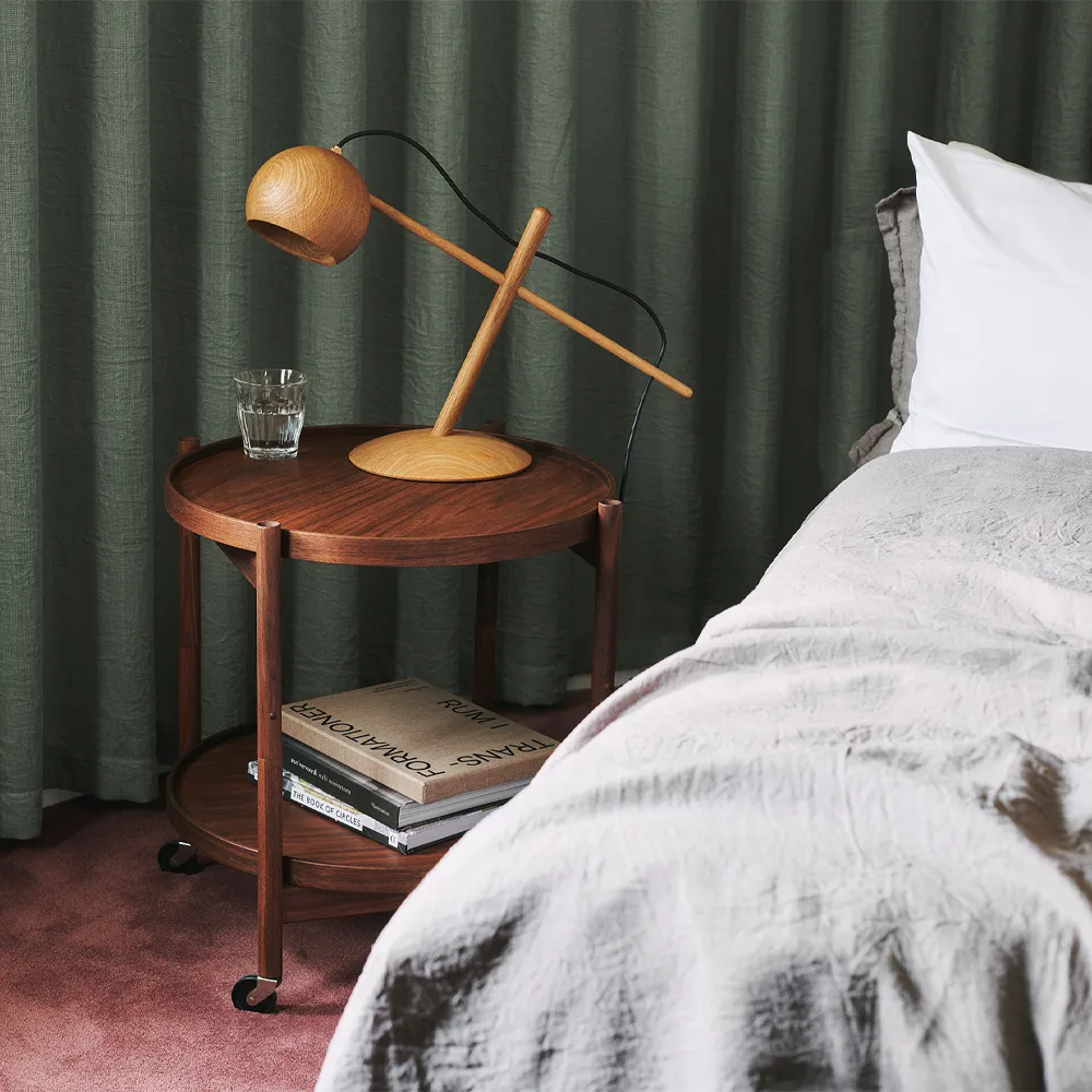 Bølling トレイテーブル モデル 50, Base, oiled walnut stand Brdr. Krüger