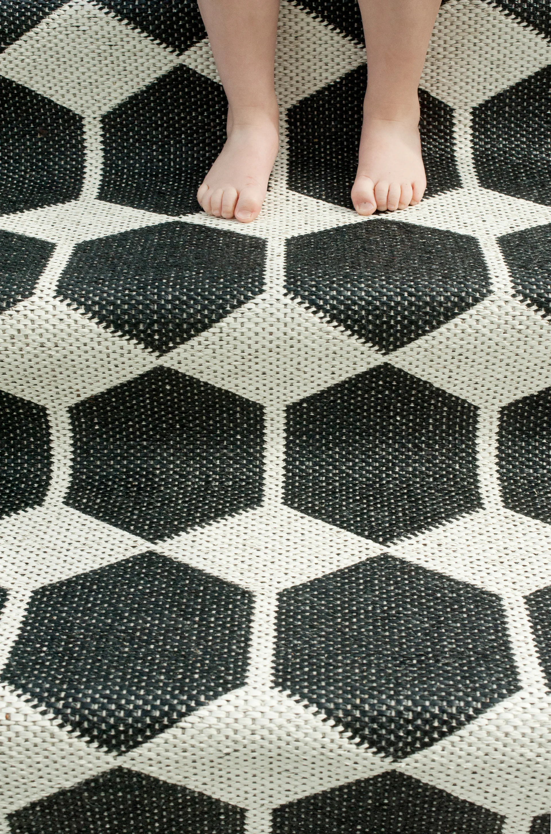 Anna ラグ ブラック ラージ, 150x200 cm Brita Sweden | ブリタ スウェーデン