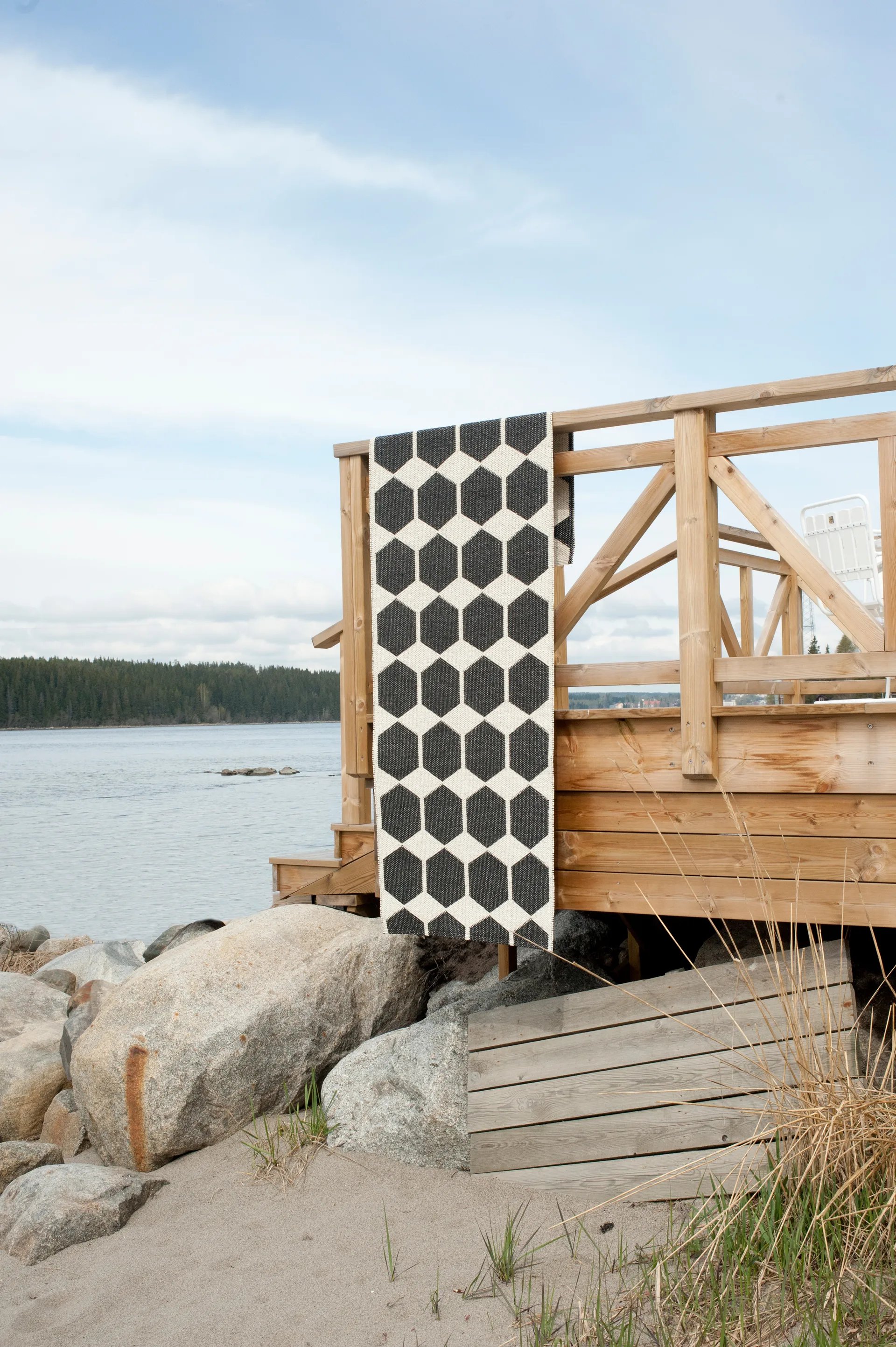 Anna ラグ ブラック ラージ, 150x200 cm Brita Sweden | ブリタ スウェーデン