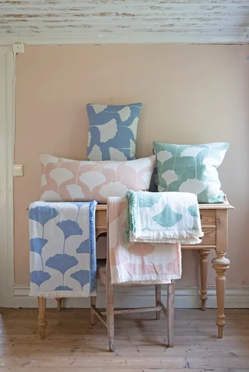 Ginko コットンスロー 130x170 cm - Blue-white (Indigo) - Brita Sweden | ブリタ スウェーデン