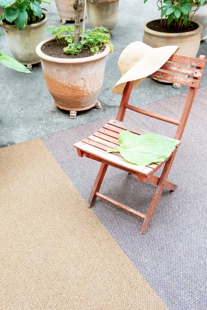 Moor ラグ  plum (brown-purple) - 170x300 cm - Brita Sweden | ブリタ スウェーデン