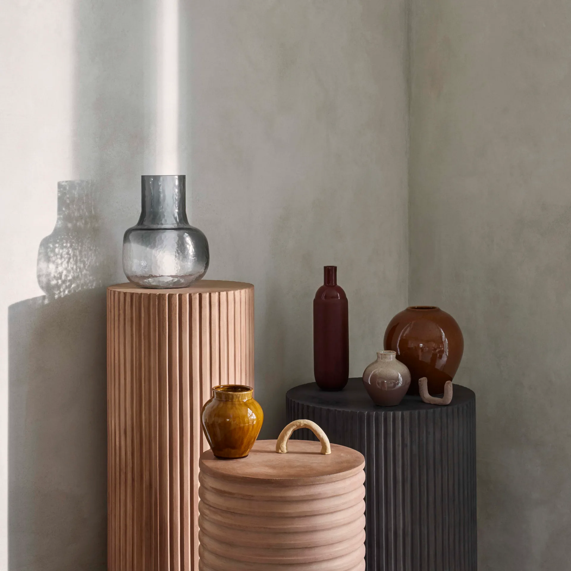 イングリッド セラミック 花瓶 14.5 cm 3パック, apple cinnamon Broste Copenhagen | ブロスト コペンハーゲン