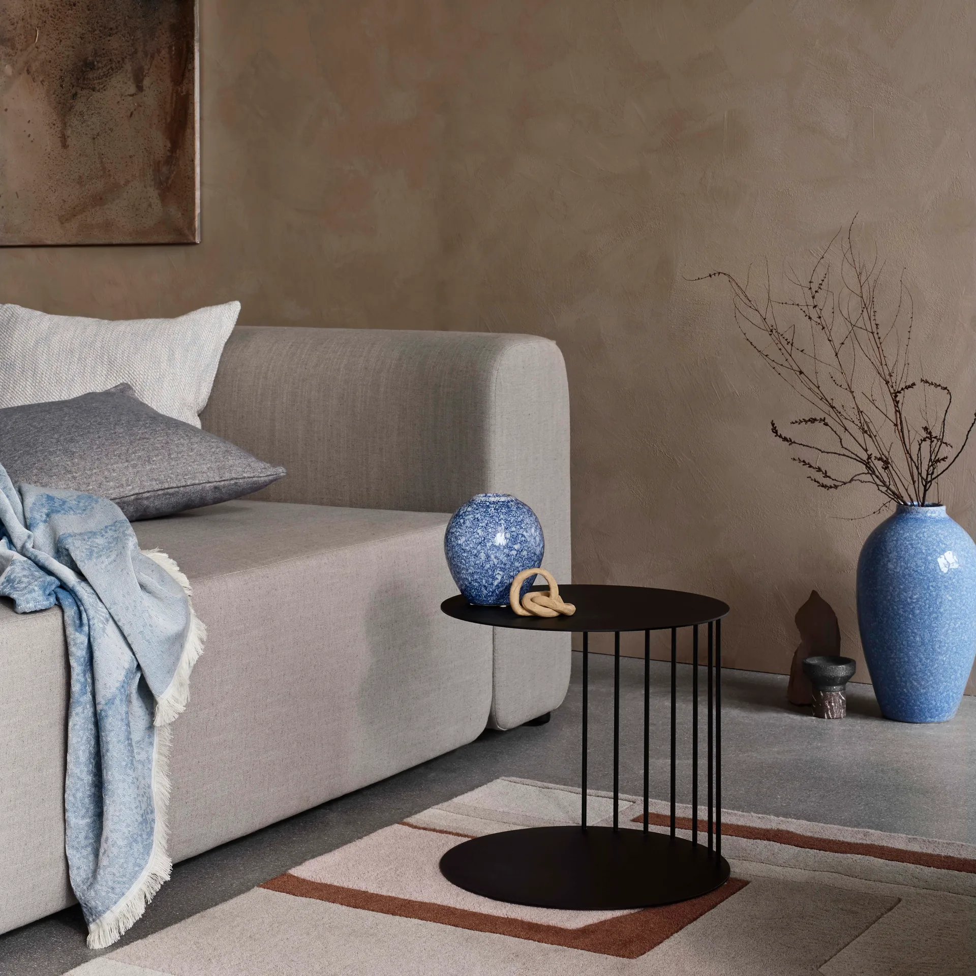 イングリッド セラミック 花瓶 40 cm, insignia blue-white Broste Copenhagen | ブロスト コペンハーゲン