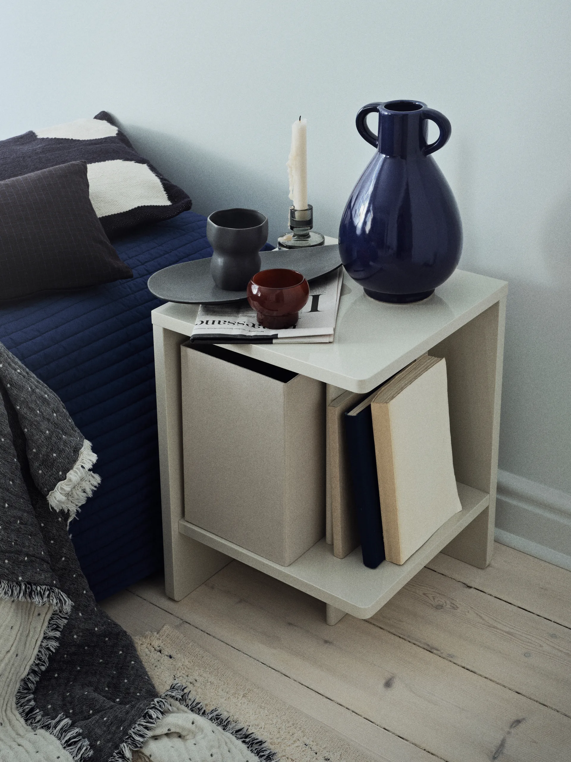 Bodil クッションカバー 30x50 cm, Black-intense blue Broste Copenhagen | ブロスト コペンハーゲン