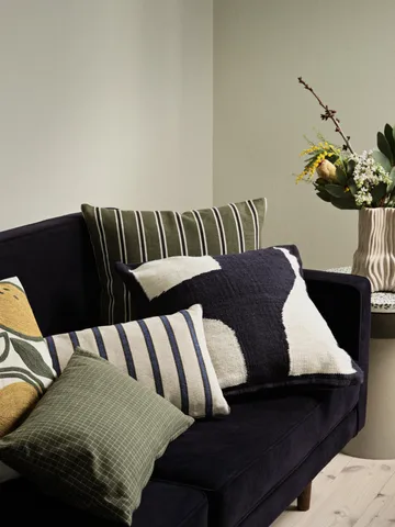 Dagmar クッションカバー 30x50 cm - Off white-intense blue - Broste Copenhagen | ブロスト コペンハーゲン