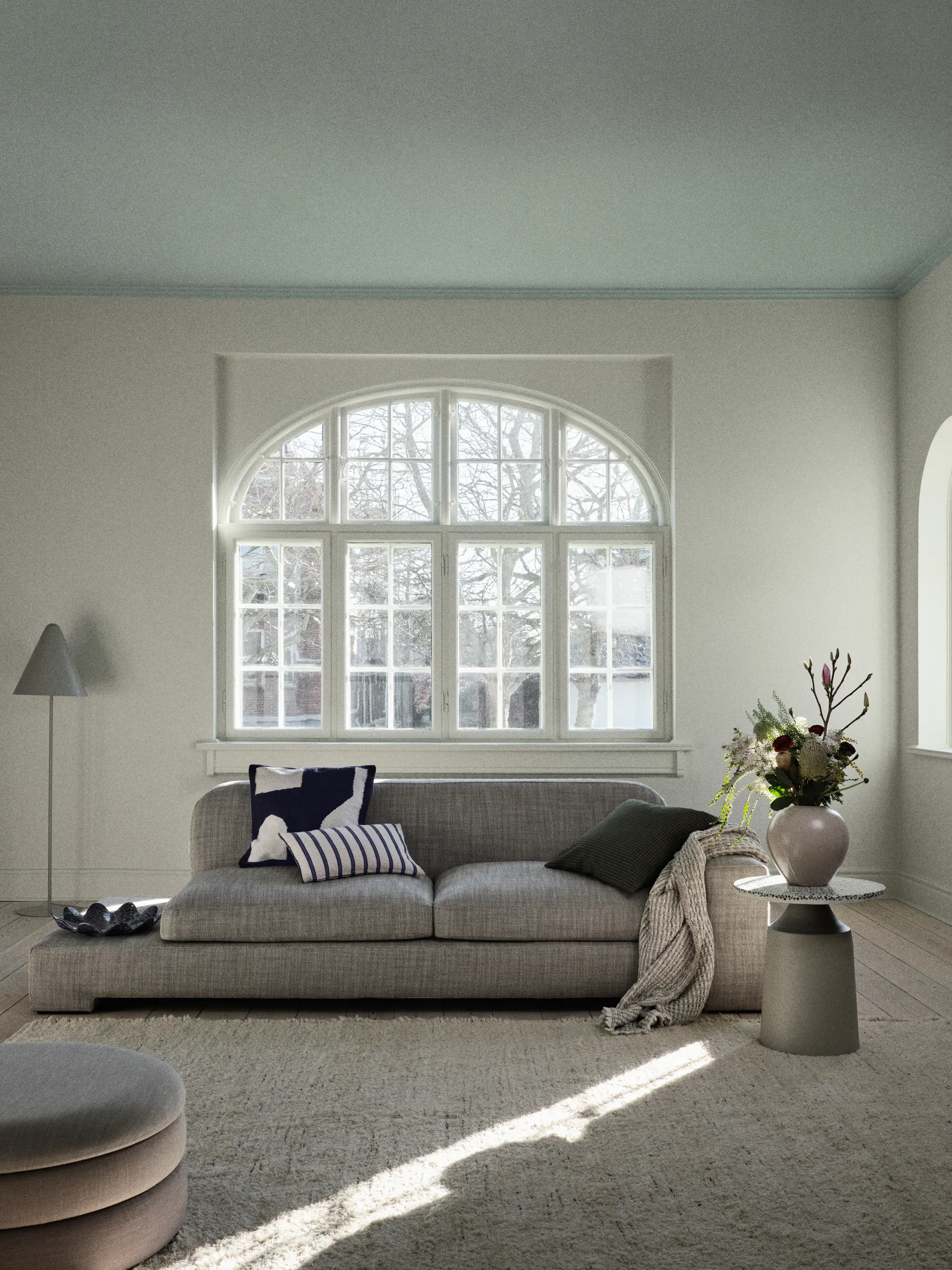 Dagmar クッションカバー 30x50 cm, Off white-intense blue Broste Copenhagen | ブロスト コペンハーゲン