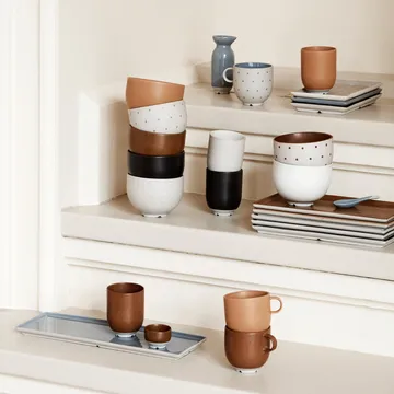 Eli マグ 20 cl - matte soft light grey dots - Broste Copenhagen | ブロスト コペンハーゲン