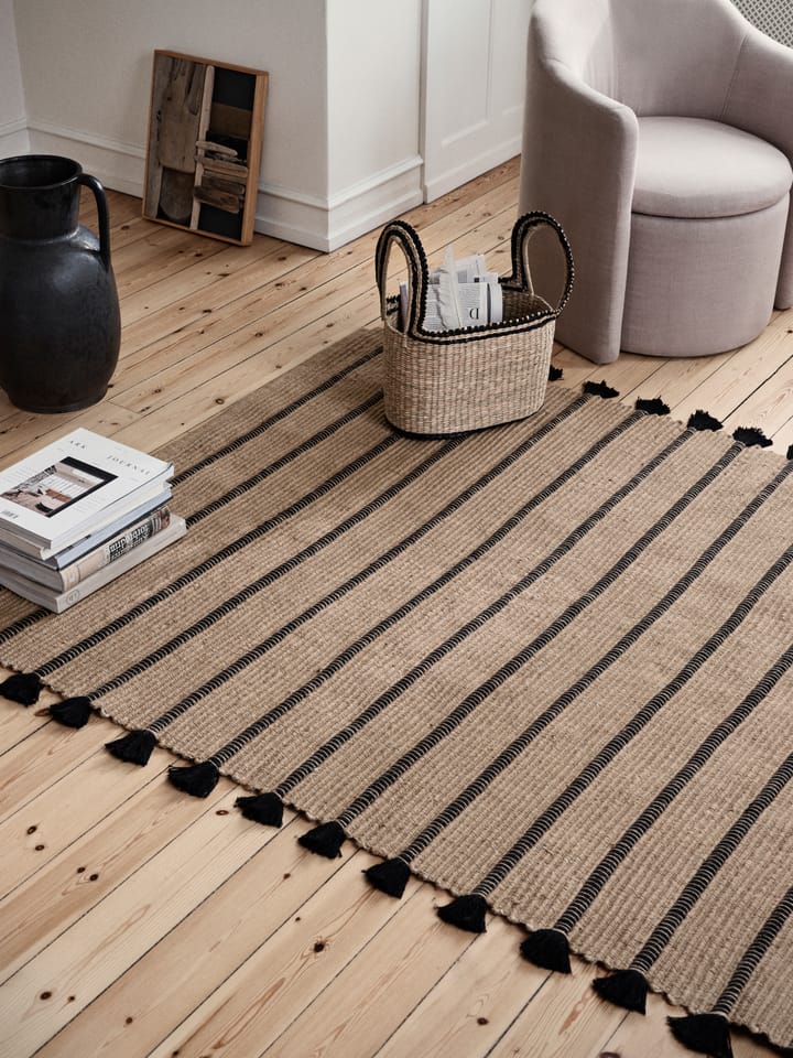 Ezra ラグ 70x140 cm, Natural black Broste Copenhagen | ブロスト コペンハーゲン