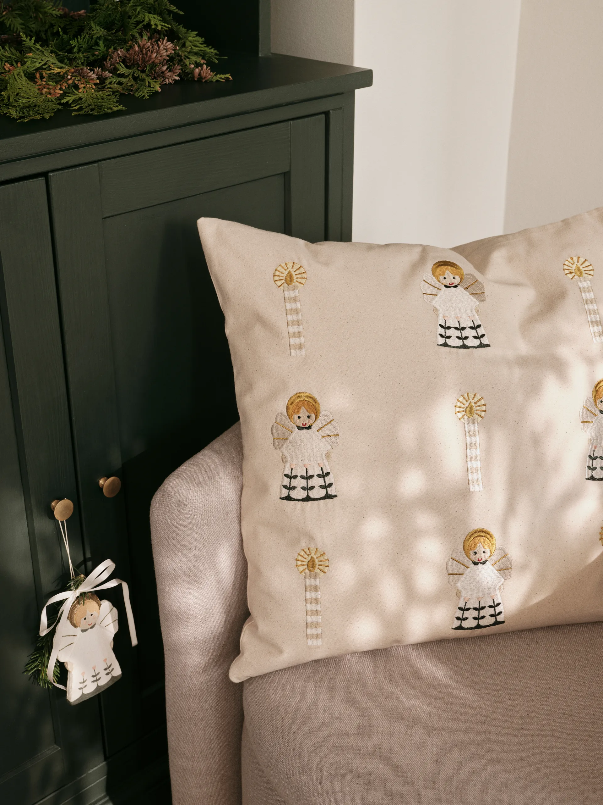 Fairy Tale クッションカバー 50x50 cm, Golden Broste Copenhagen | ブロスト コペンハーゲン
