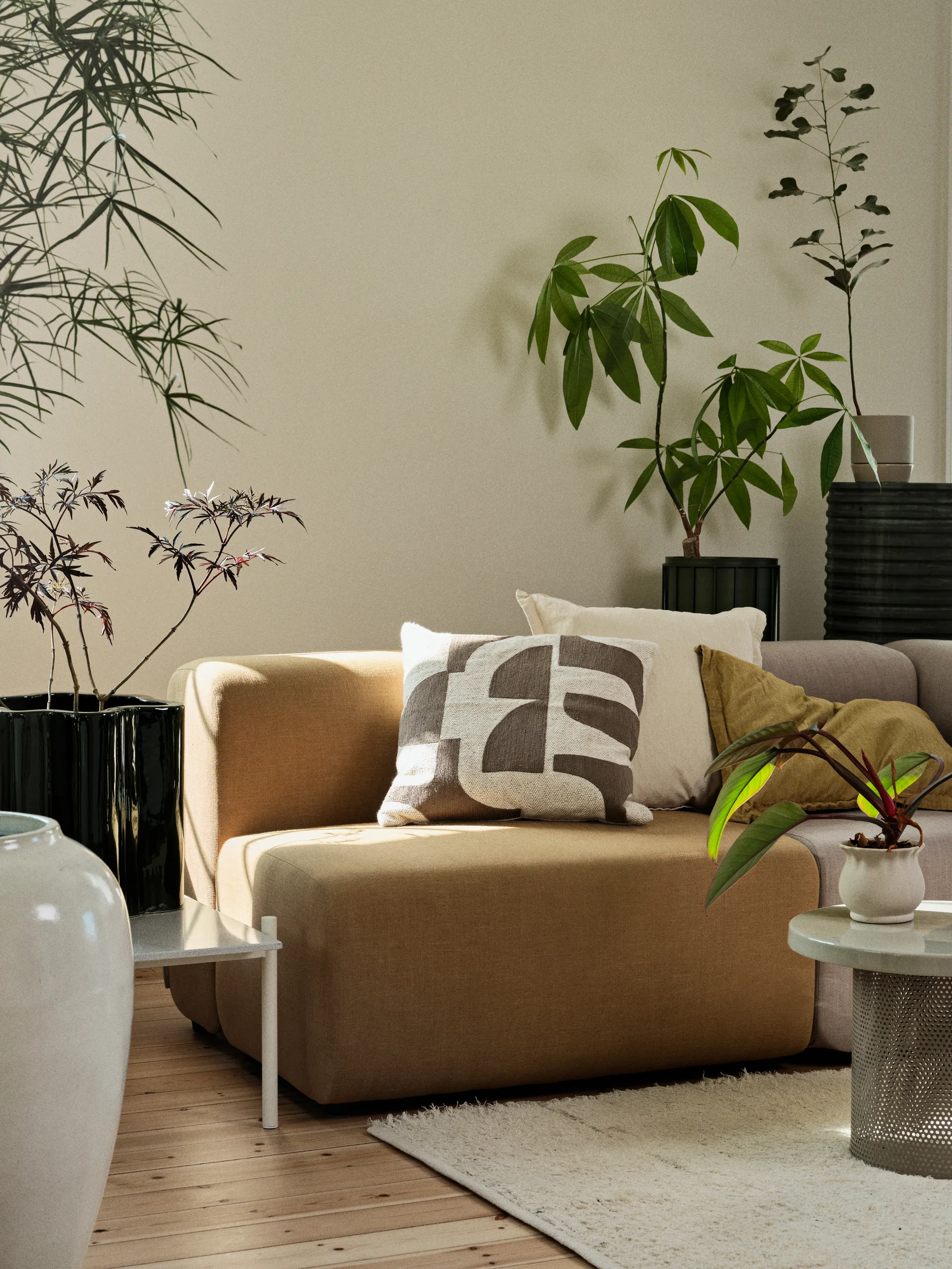 Mundo クッションカバー 50x50 cm, Kangaroo brown-off white Broste Copenhagen | ブロスト コペンハーゲン
