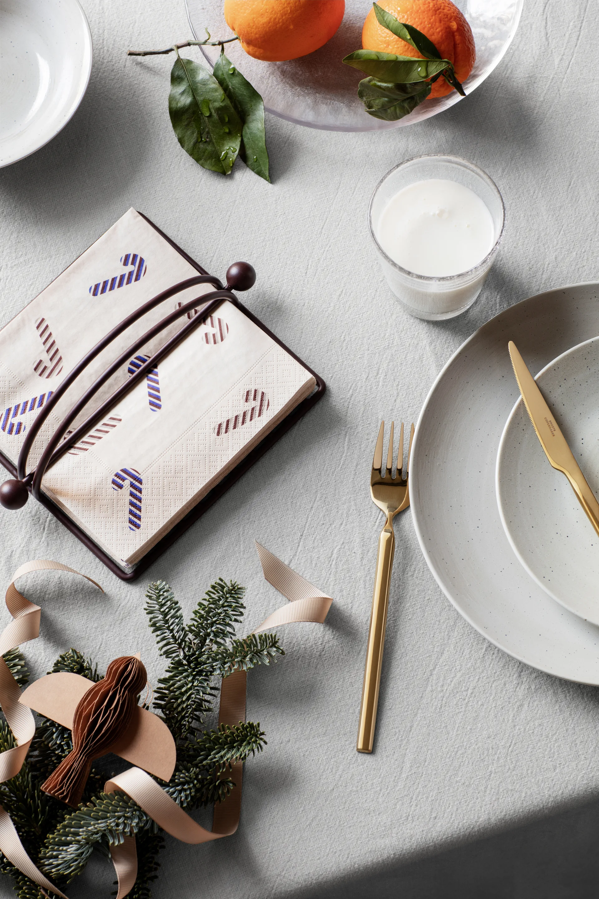 Nordic Vanilla プレート Ø26 cm, Cream with grains Broste Copenhagen | ブロスト コペンハーゲン