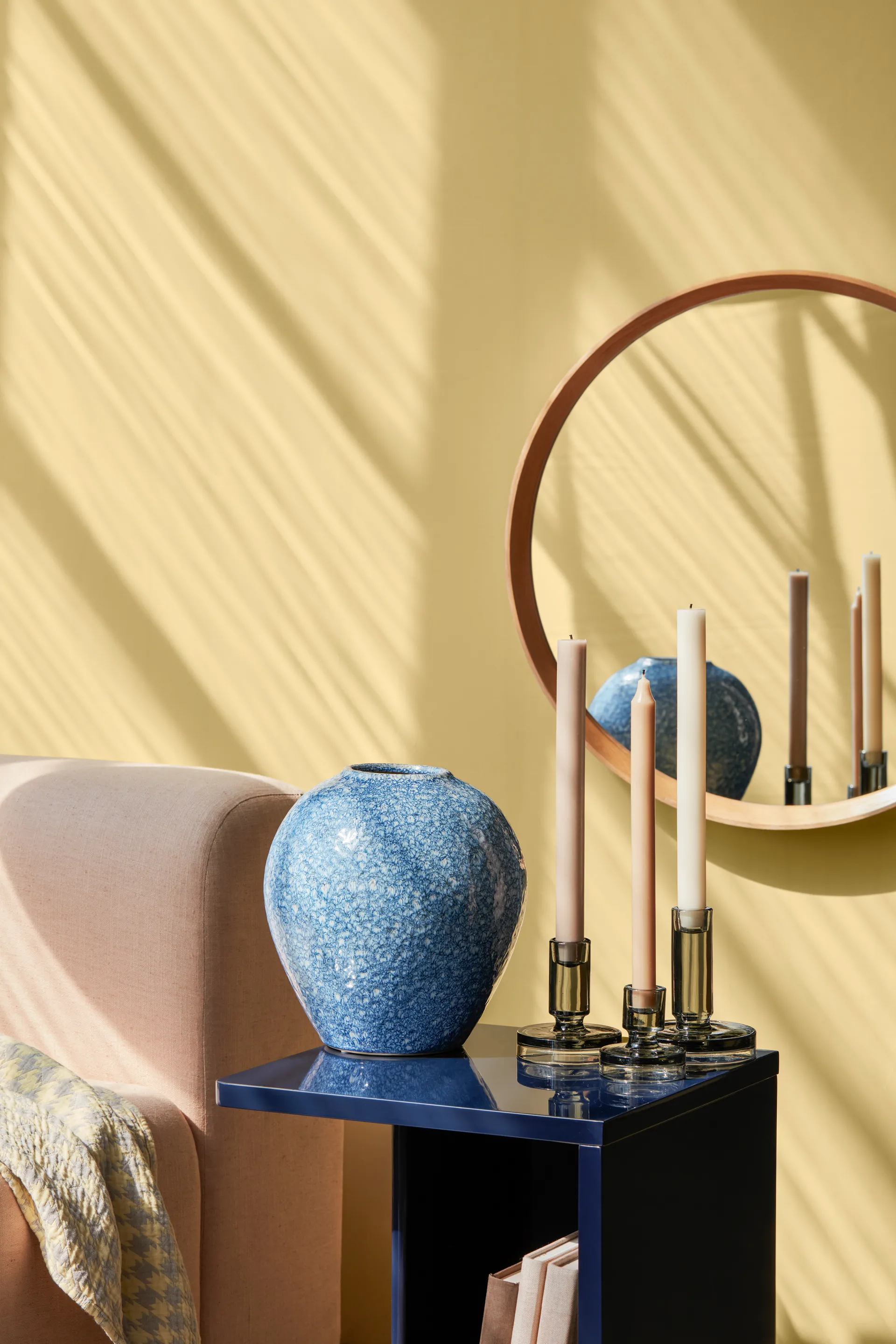 Petra キャンドルスティック smoked pearl dark grey, 8 cm Broste Copenhagen | ブロスト コペンハーゲン