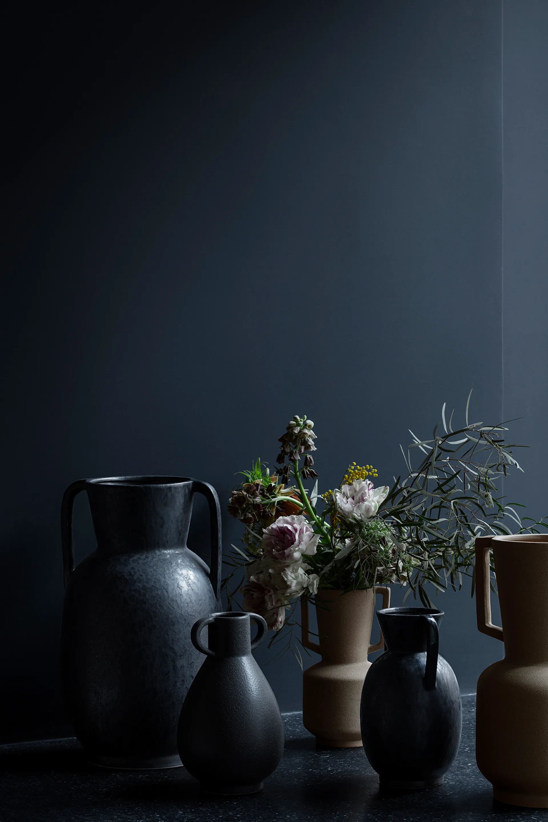 Simi 花瓶 52 cm, Antique grey-black Broste Copenhagen | ブロスト コペンハーゲン