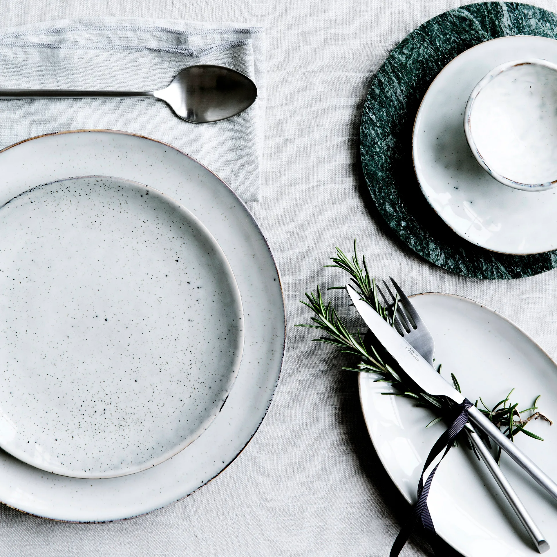 Sletten カトラリー セット 16 ピース, matt stainless steel Broste Copenhagen | ブロスト コペンハーゲン