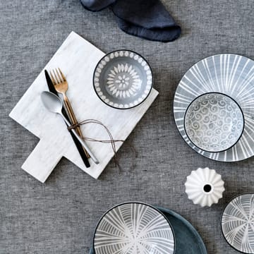 Sletten カトラリー セット 16 ピース - matt stainless steel - Broste Copenhagen | ブロスト コペンハーゲン