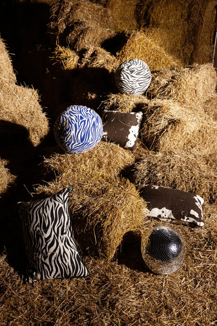 Anima クッション L 40x60 cm, Zebra-black Byon | バイオン