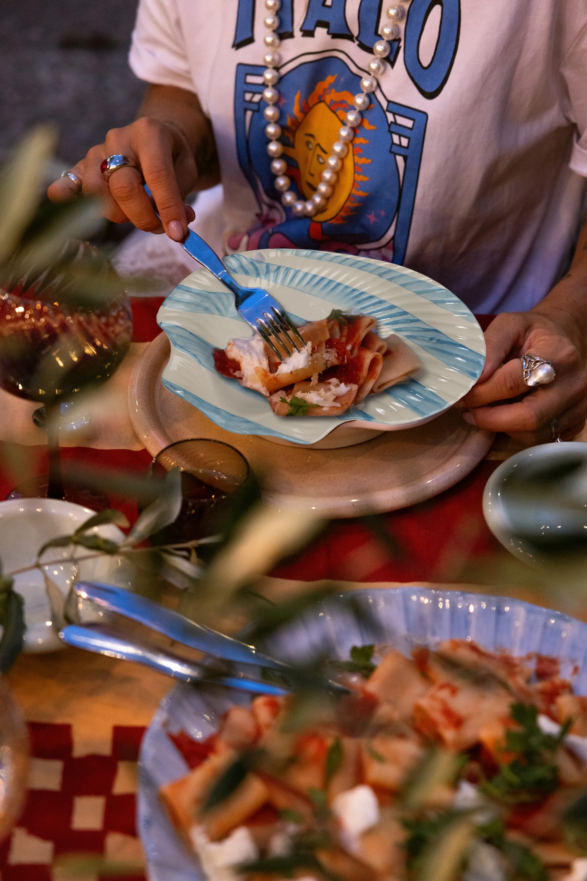 Armona ストライププレート 23.5x23.5 cm, Light blue-white Byon | バイオン