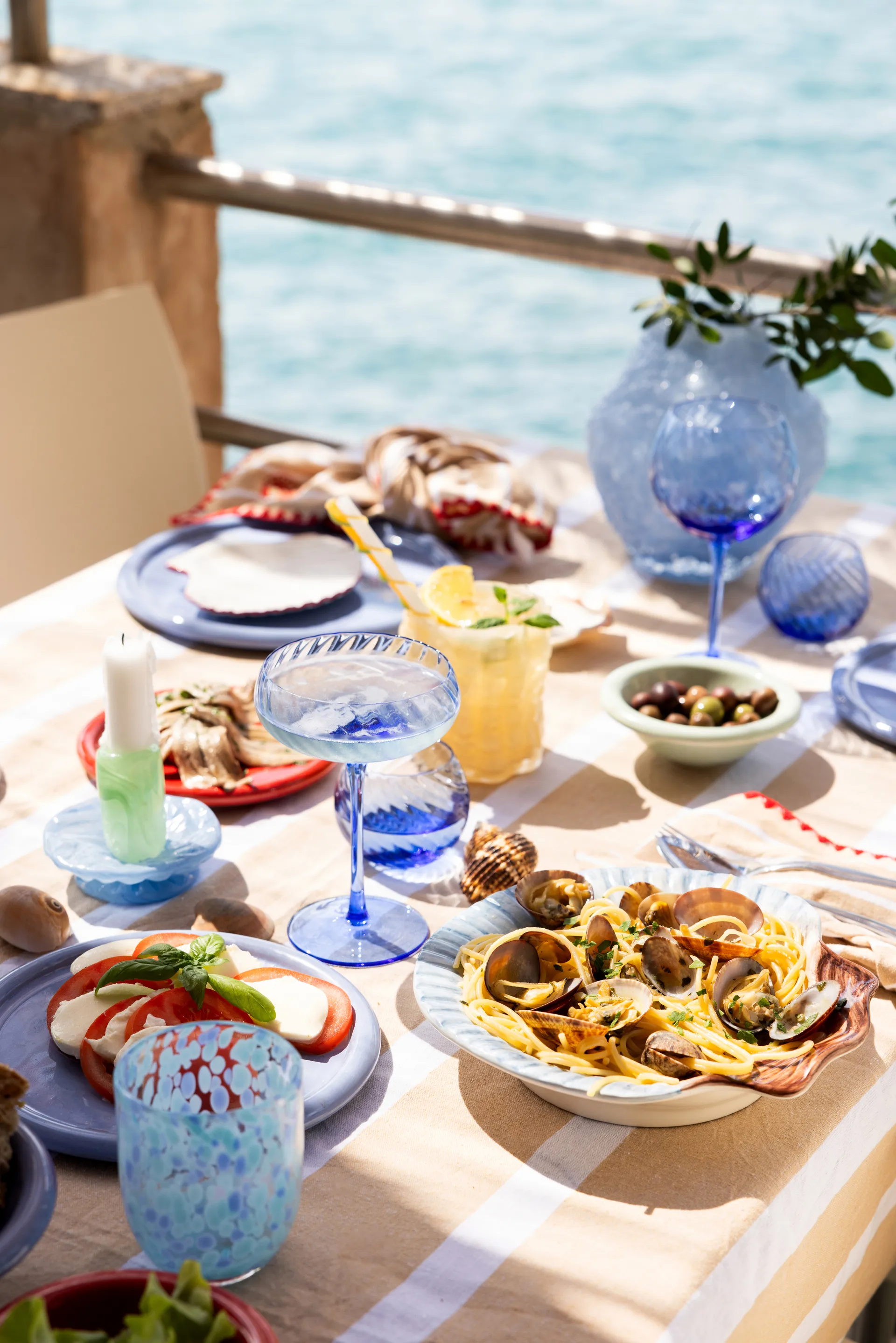 Armona プレート 23.5x23.5 cm, Light blue Byon | バイオン