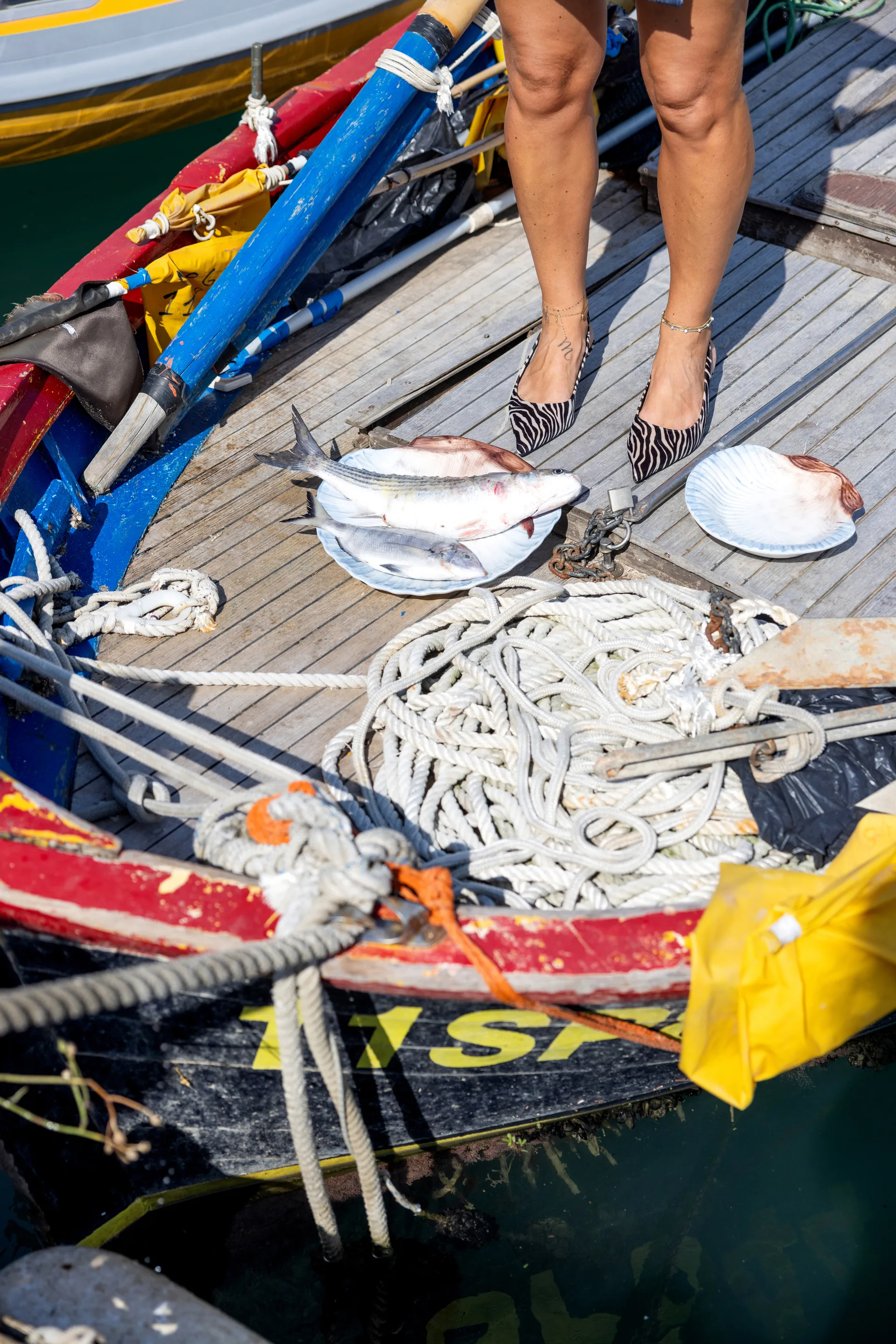 Armona サービングプレート 32x32.5 cm, Light blue Byon | バイオン