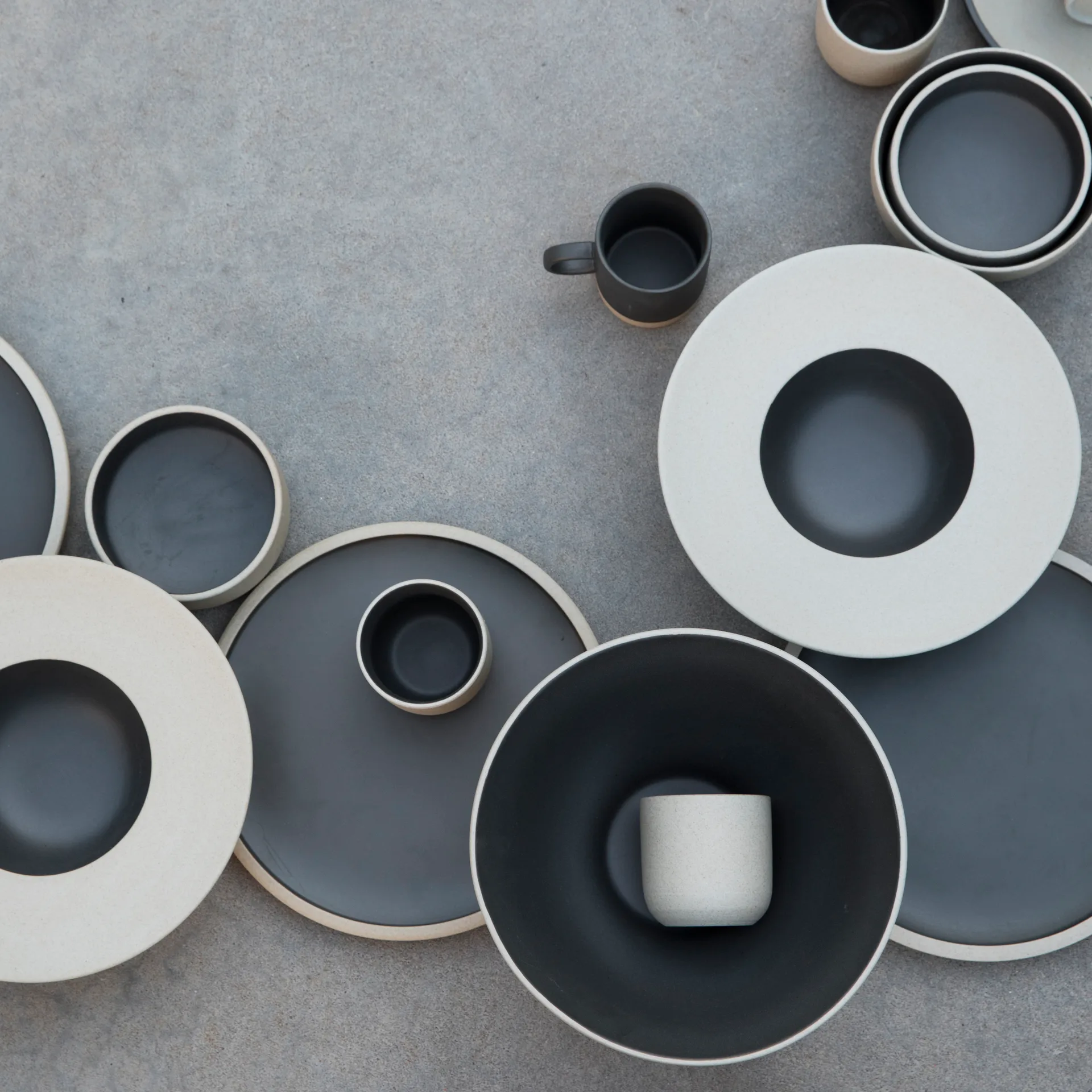 Fumiko スープ プレート, Beige-black Byon | バイオン