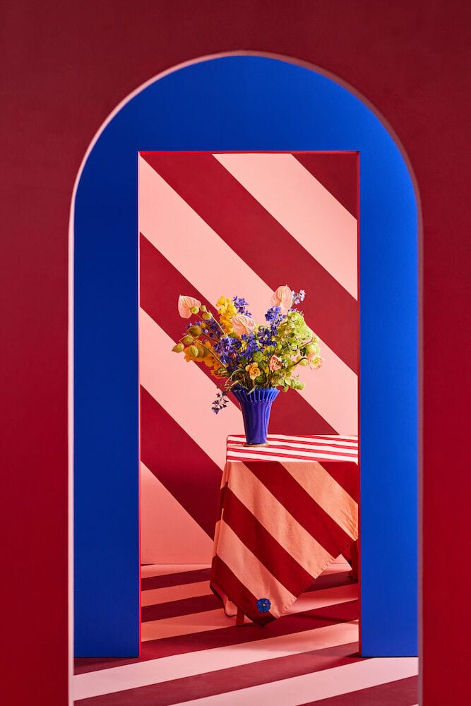Leya ストライプ テーブルクロス150x250 cm, Red-pink Byon | バイオン