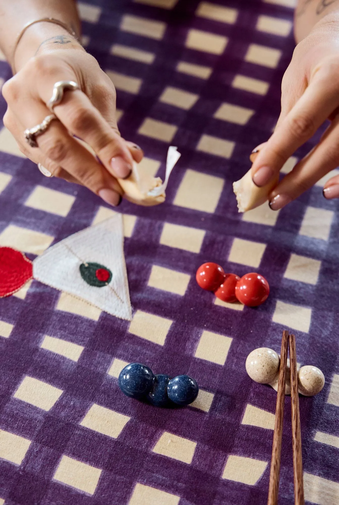 Porto 竹箸 ホルダー付き 2本組, Red Byon | バイオン