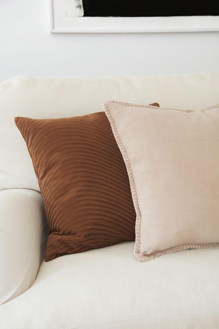 Arun クッションカバー 50x50 cm, Tan-off white Chhatwal & Jonsson | チャットワル＆ヨンソン