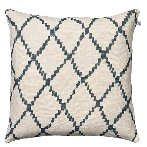 Ikat Kerela クッションカバー 50x50 cm, White-blue Chhatwal & Jonsson | チャットワル＆ヨンソン