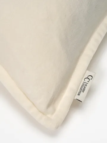 Classic Velvet クッションカバー 50x50 cm - White - Classic Collection | クラシックコレクション