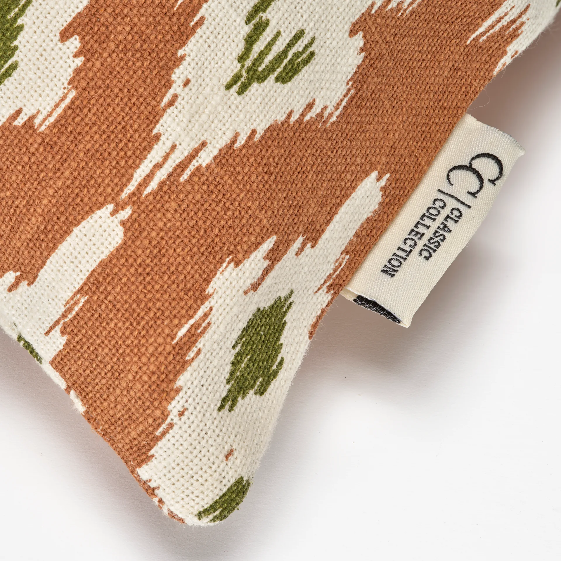 Ikat Diamond クッションカバー 50x50 cm, Brown Classic Collection | クラシックコレクション