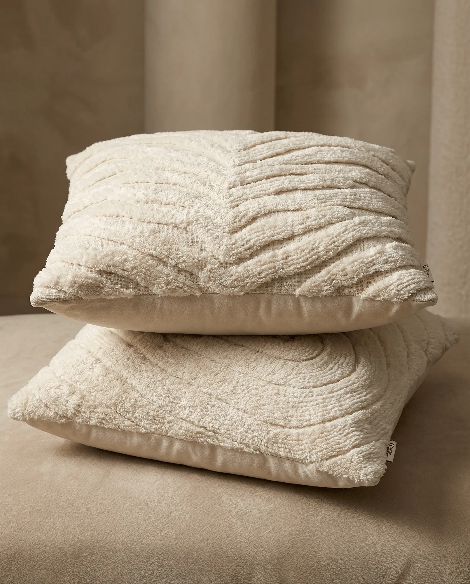 Zebra Tuft クッションカバー, Off white, 50x50 cm Classic Collection | クラシックコレクション