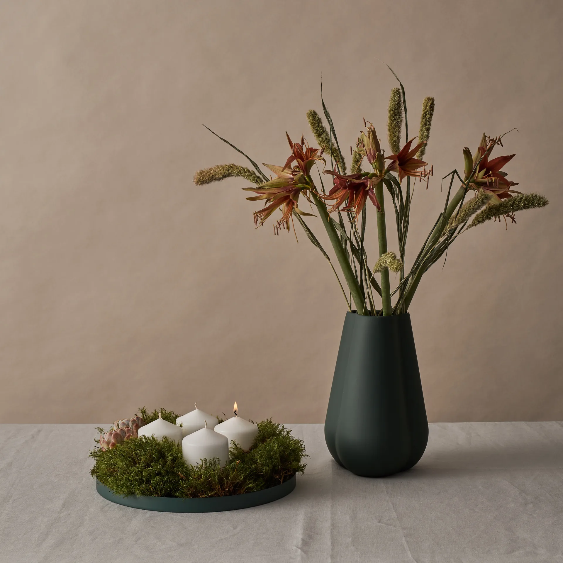 Clover 花瓶 25 cm, dark green Cooee Design | クーイーデザイン