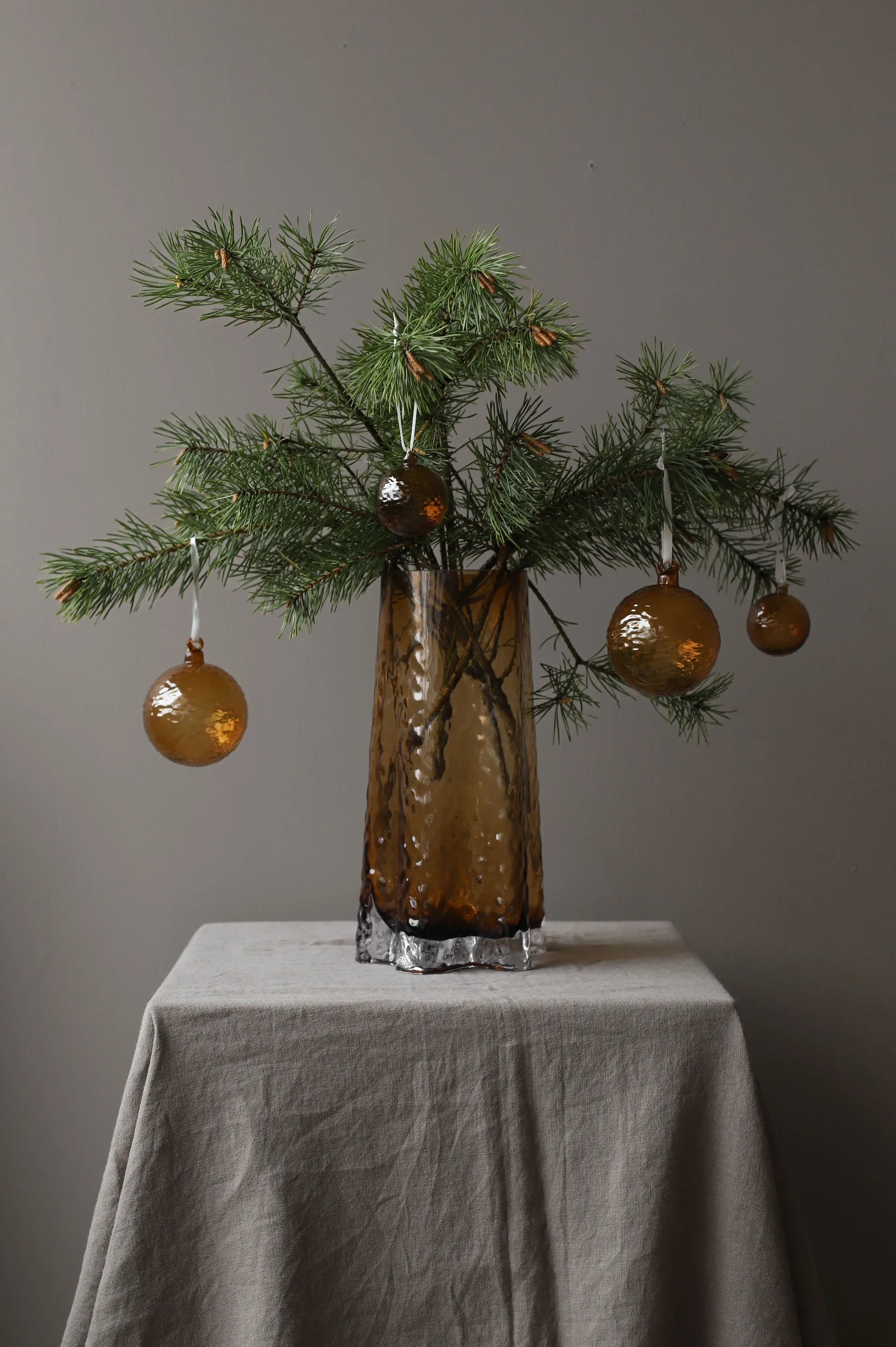 Gry Marble クリスマスオーナメント Ø8 cm 4-pack, Cognac Cooee Design | クーイーデザイン