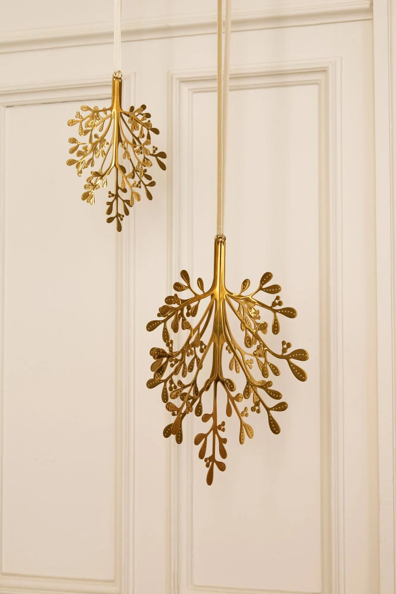 Mistletoe クリスマスオーナメント 2個セット, Brass 20 cm Cooee Design | クーイーデザイン