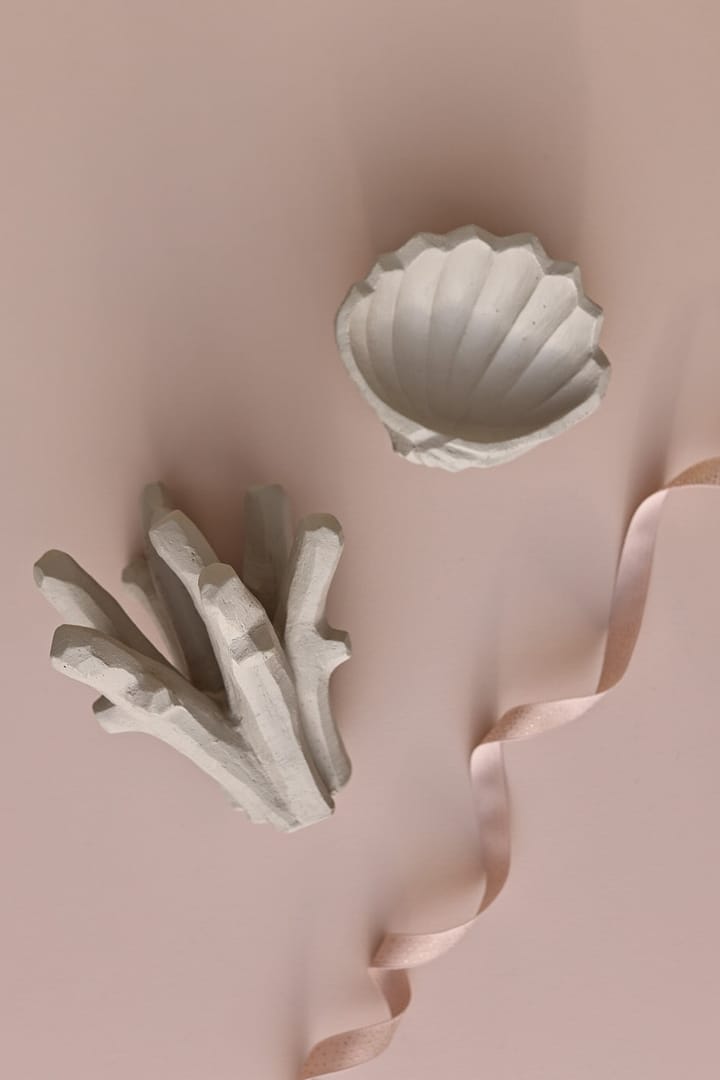 The Clam Shell スカルプチャー 13 cm, Limestone Cooee Design | クーイーデザイン