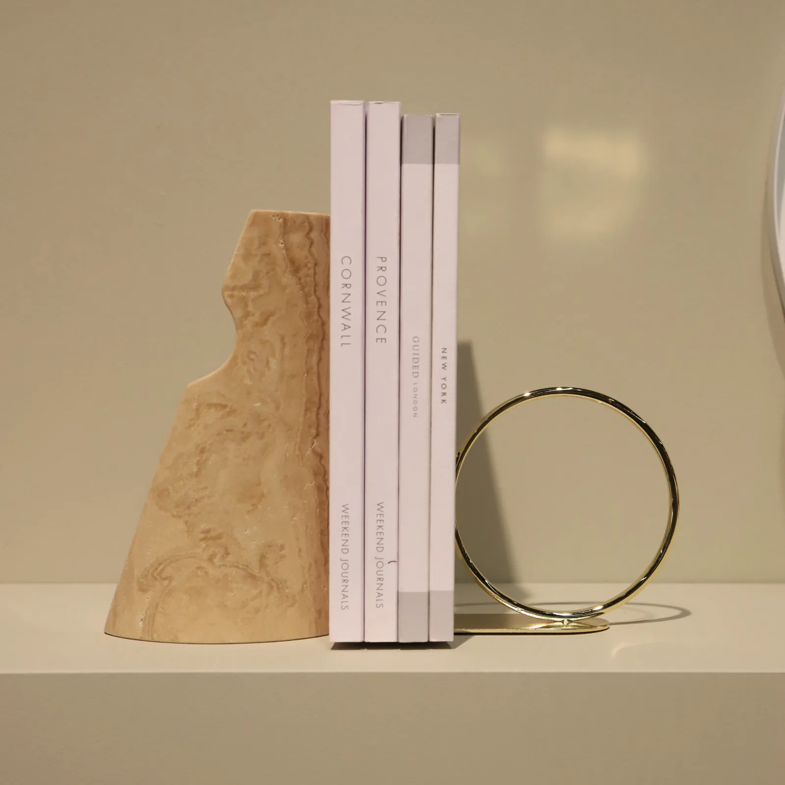 ショルダー　ブックレスト, travertine Cooee Design | クーイーデザイン