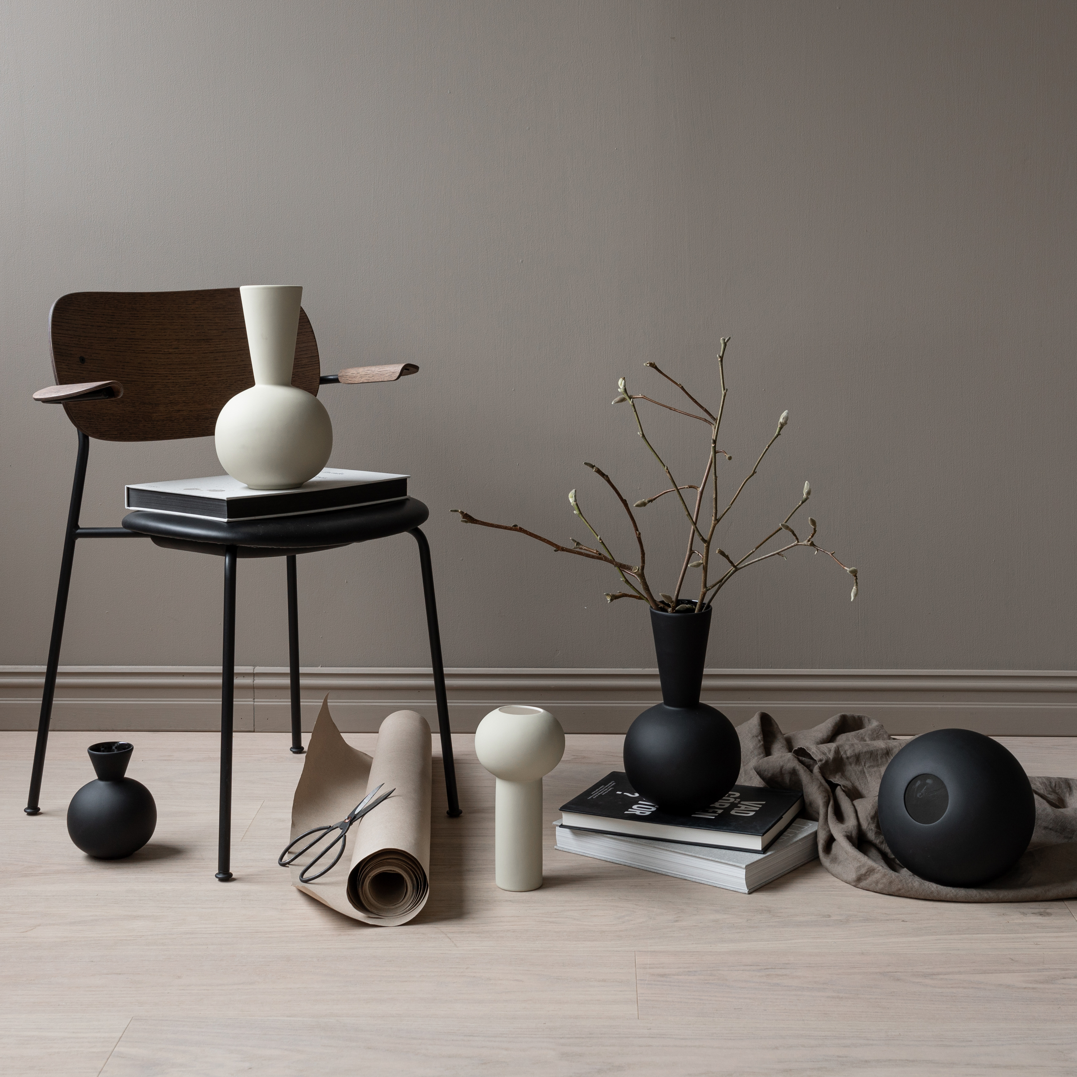 Cooee Design 花瓶 トランペット フラワーベース 16cm ブラック Cooee Design 花瓶 トランペット フラワーベース 16cm ブラック