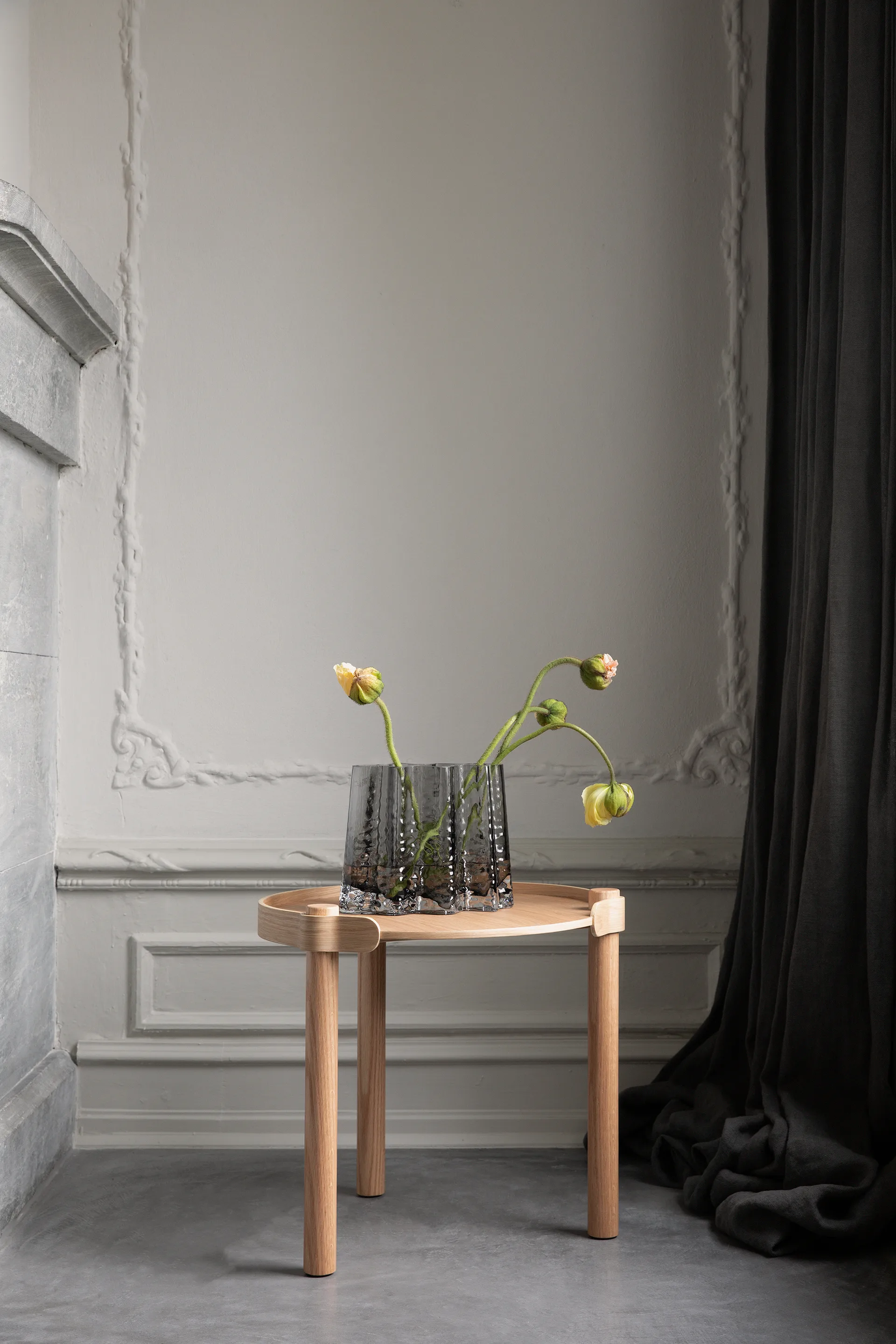 Woody テーブル Ø 45 cm, Oak Cooee Design | クーイーデザイン