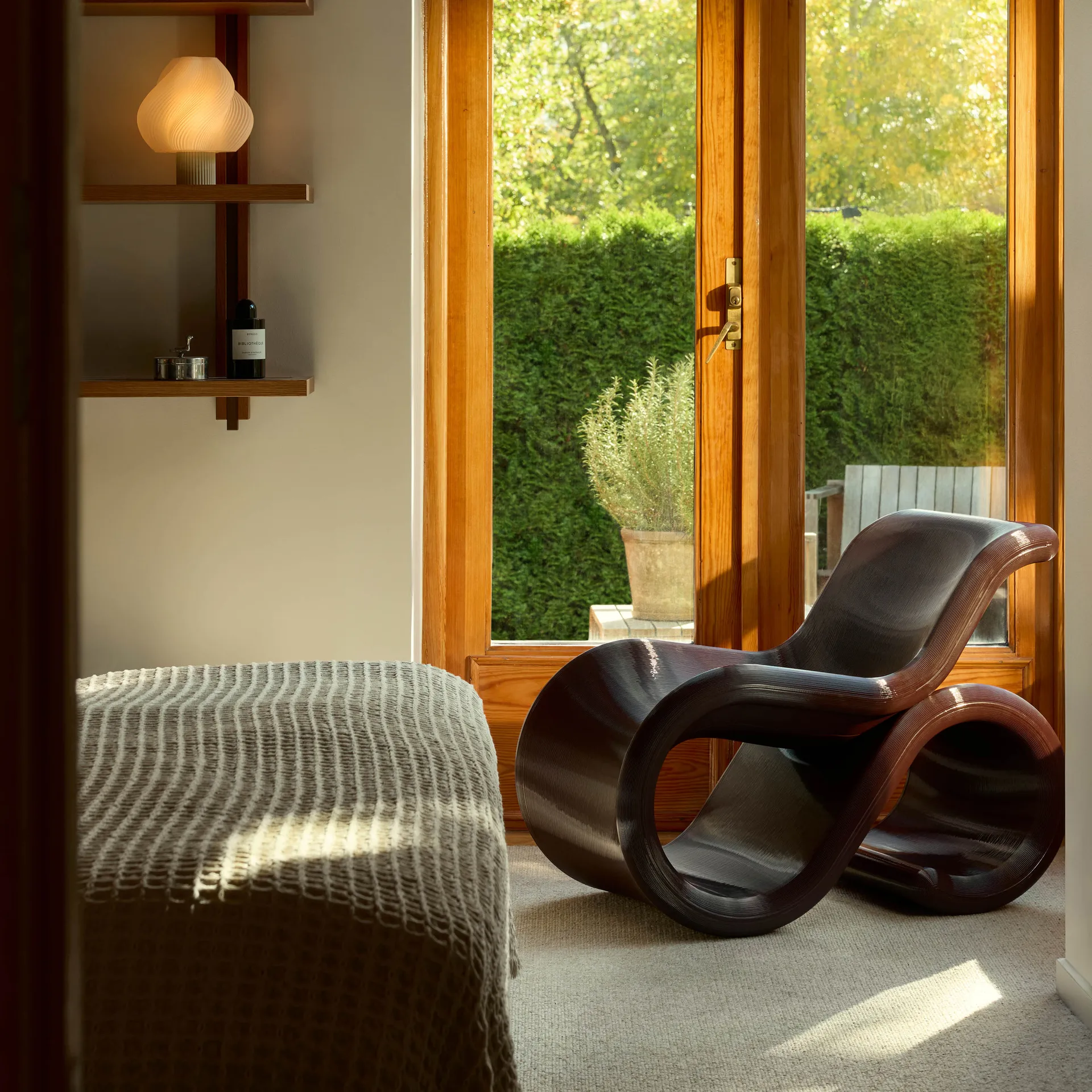 Éclair ラウンジチェア, Cherry Crème Atelier