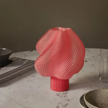 Soft Serve ポータブルテーブルランプ - Peach sorbet, 23 cm - Crème Atelier