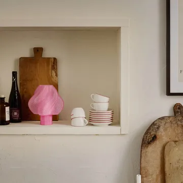 Soft Serve ポータブルテーブルランプ - Rose sorbet, 23 cm - Crème Atelier