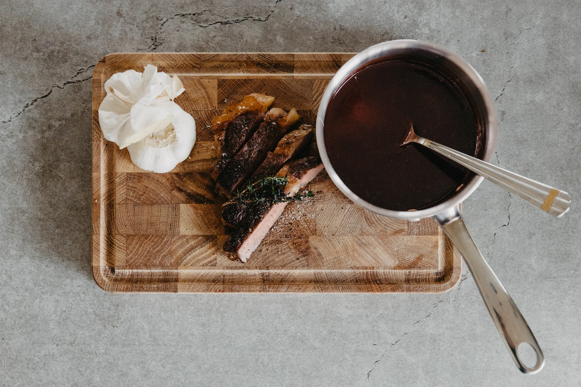 カッティングボード オーク エッジグルー 溝付き, 30x20 cm Culimat