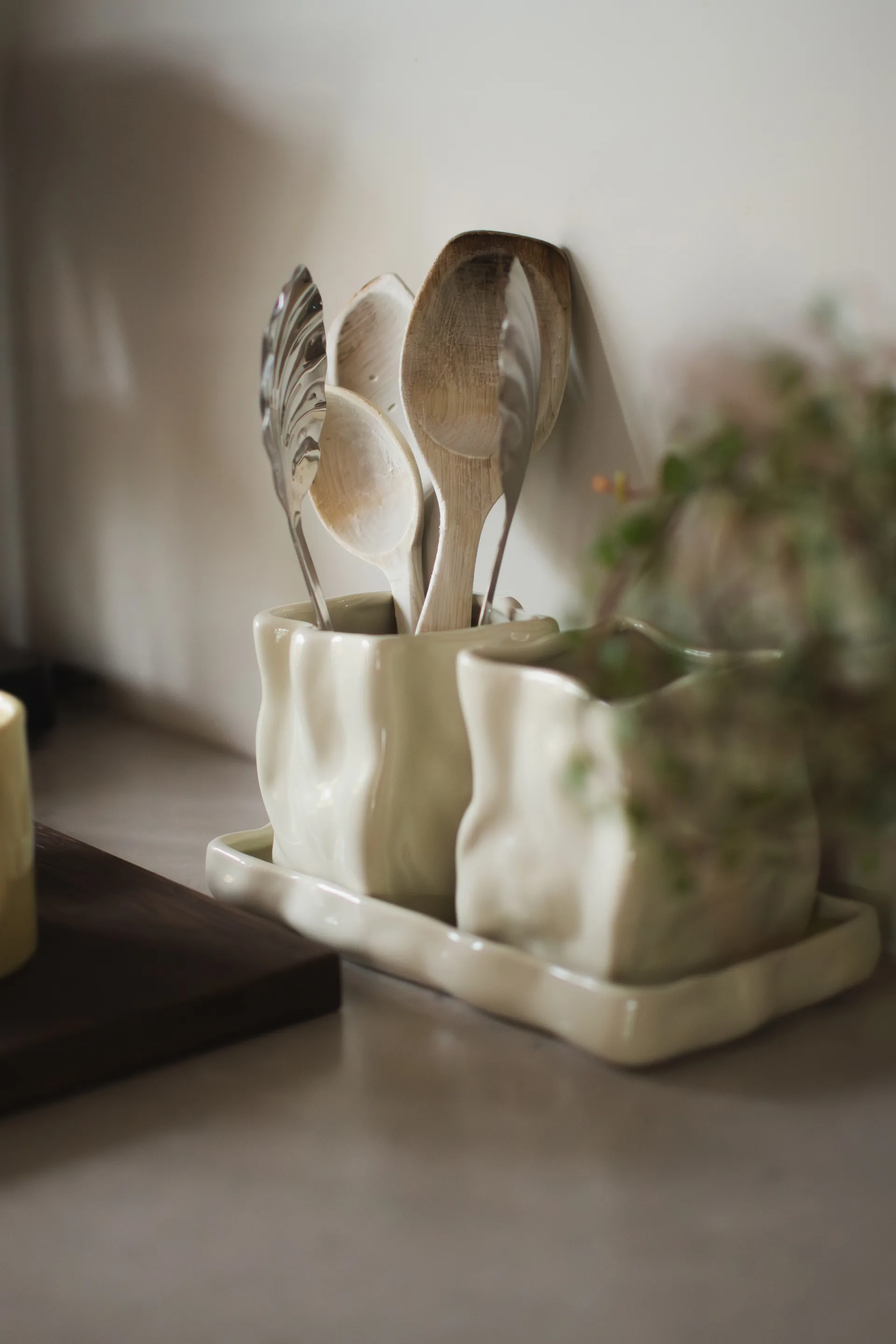 ハーブ用ポット＆トレイ 3点セット, Cream DBKD | ディービーケーディー