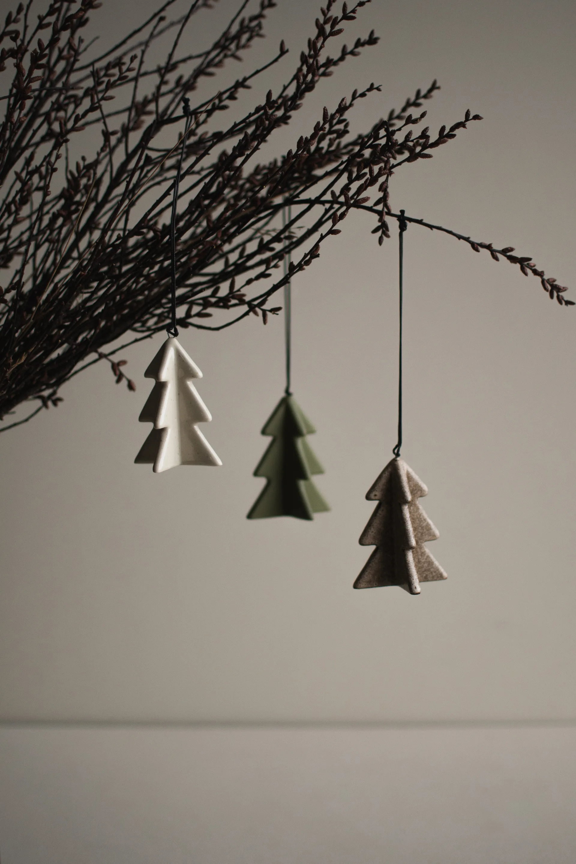 ハンギングウィンターツリー 7 cm, Vanilla DBKD | ディービーケーディー