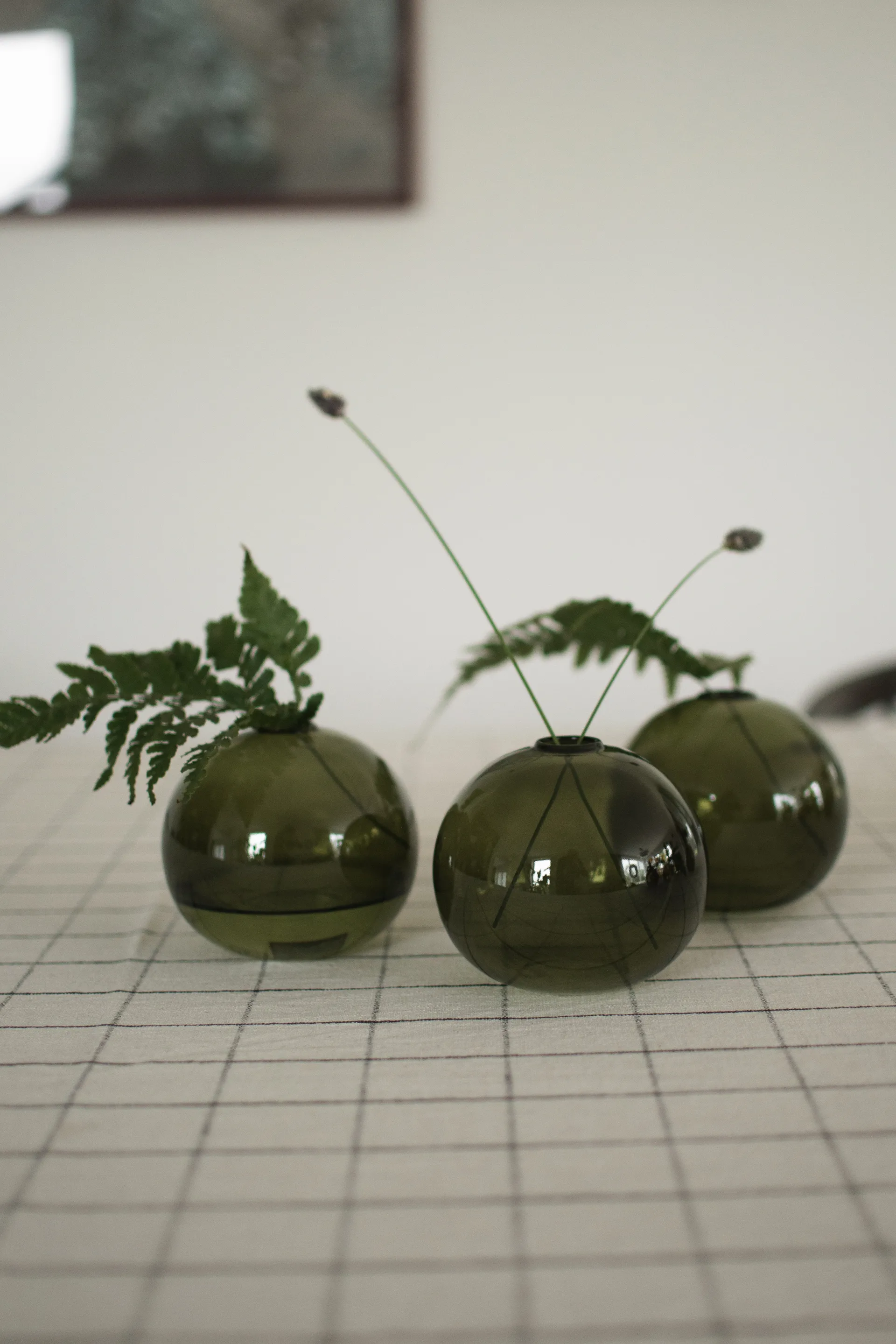 Ball 花瓶 Ø10 cm, Green DBKD | ディービーケーディー