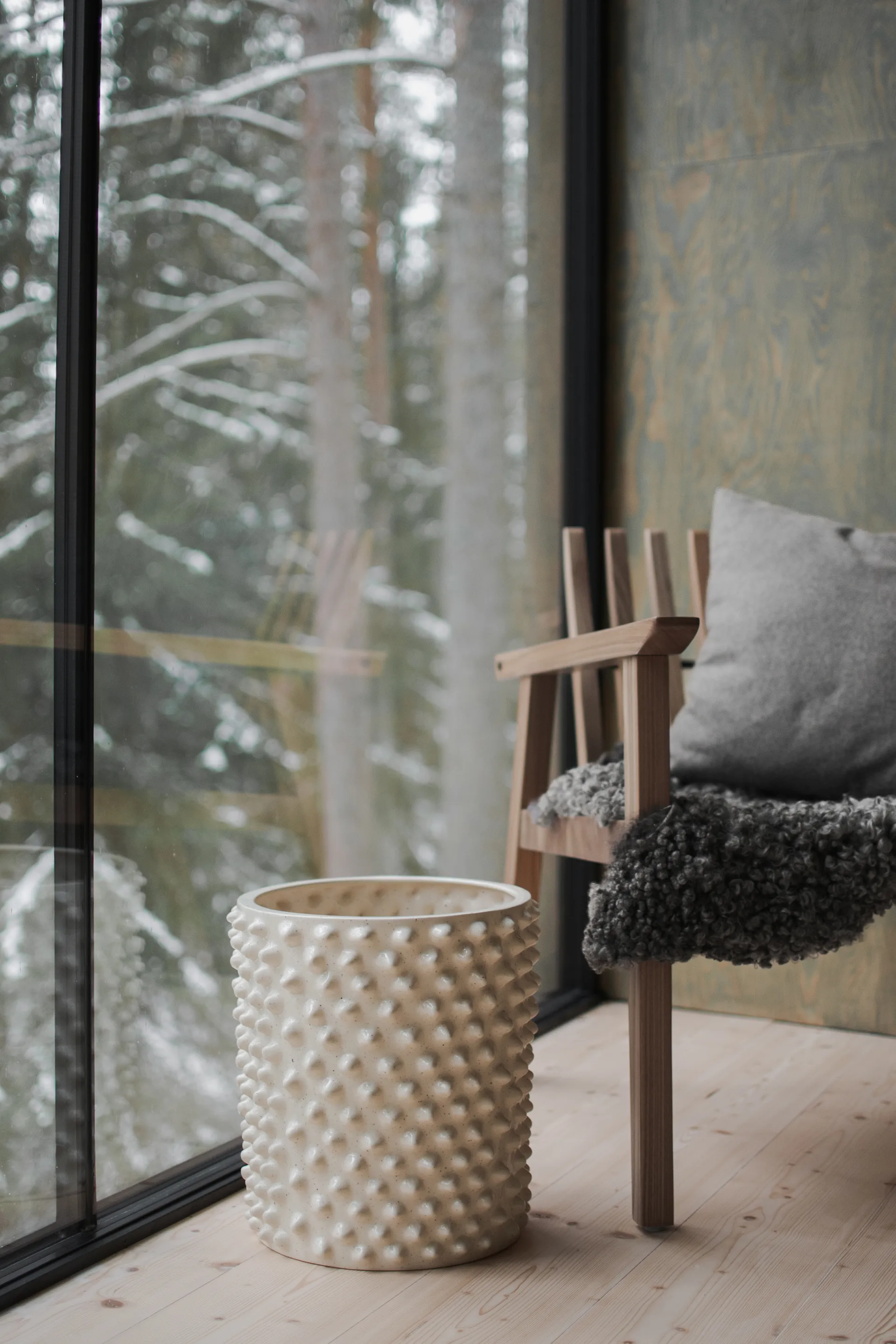 Cloudy 植木鉢 vanilla, Large Ø33 cm DBKD | ディービーケーディー