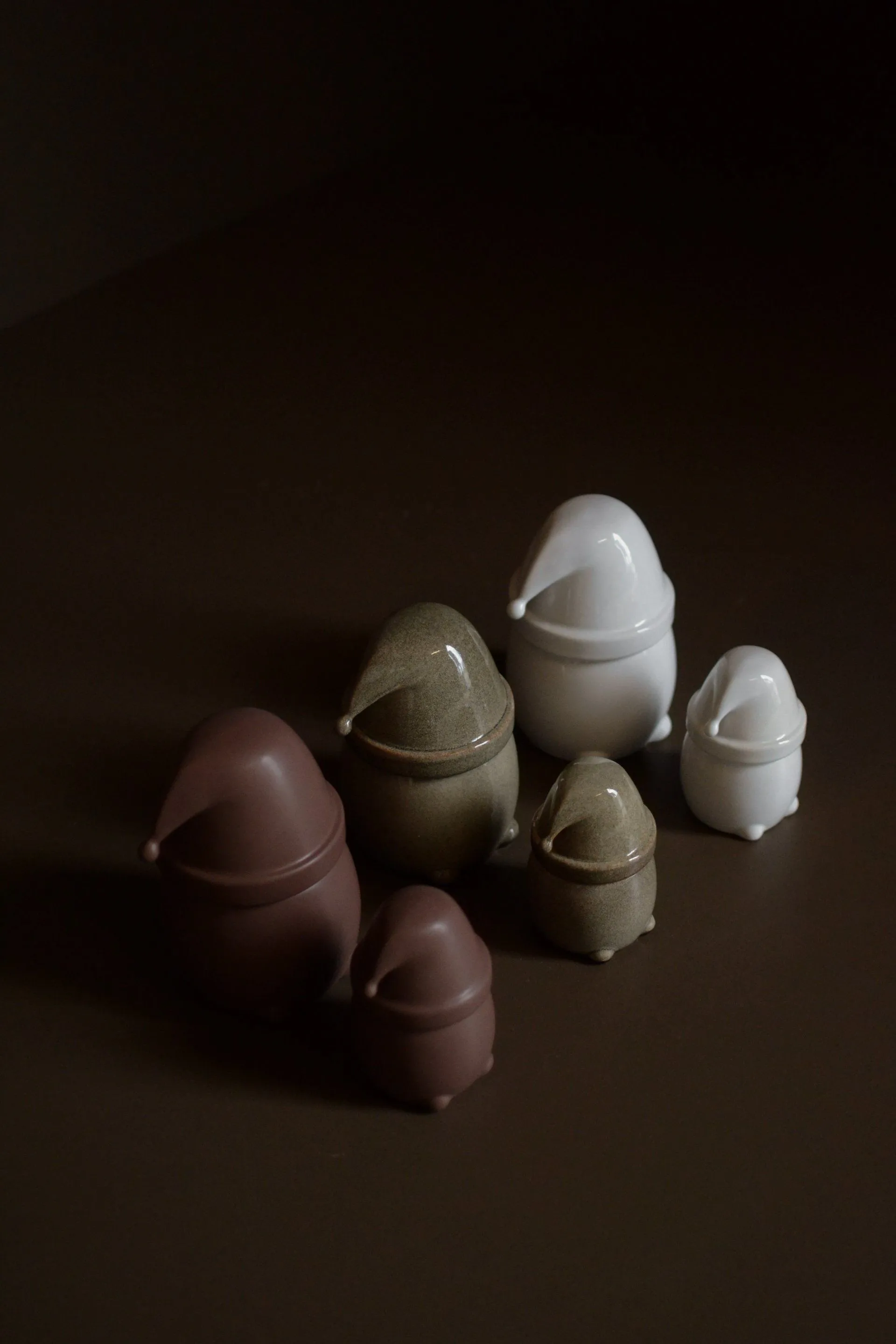 Eating サンタ 蓋付きジャー S, Maroon DBKD | ディービーケーディー