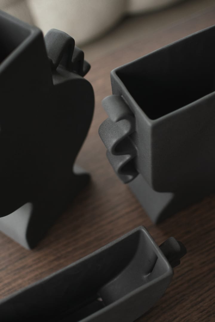 Flat 花瓶 25 cm, Black DBKD | ディービーケーディー