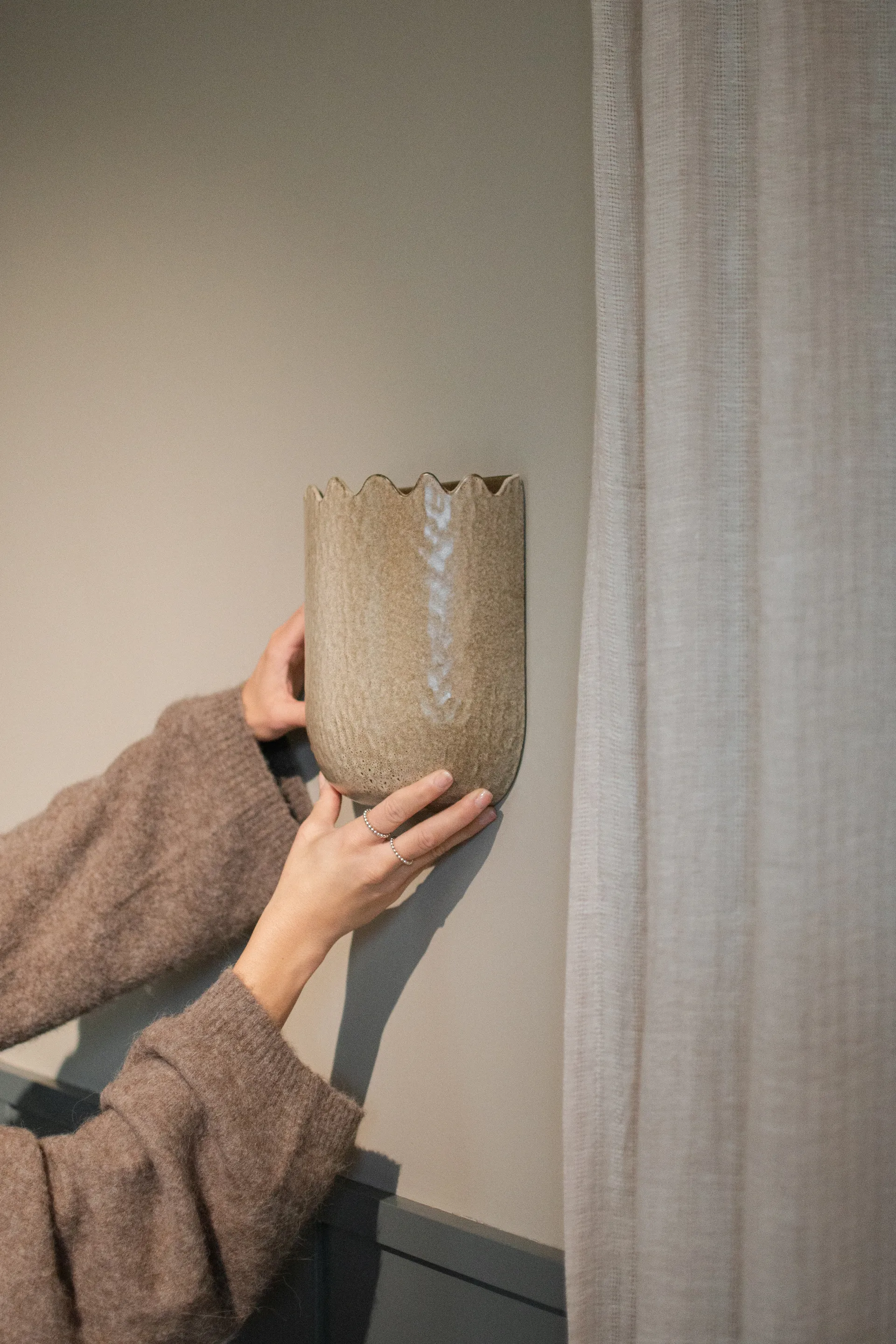 Flowery ウォールポット 19 cm, Beige DBKD | ディービーケーディー