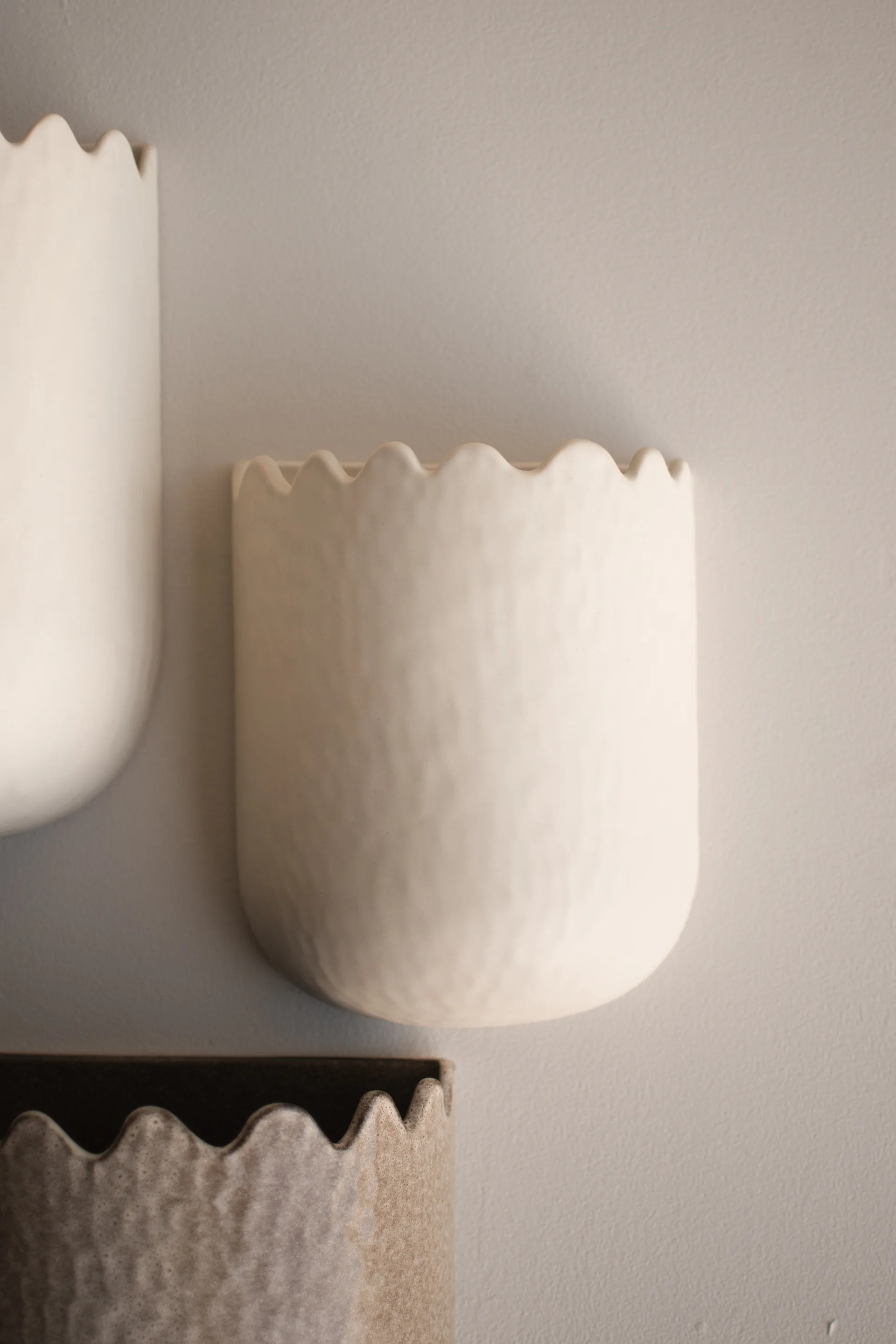 Flowery ウォールポット 19 cm, Cream DBKD | ディービーケーディー